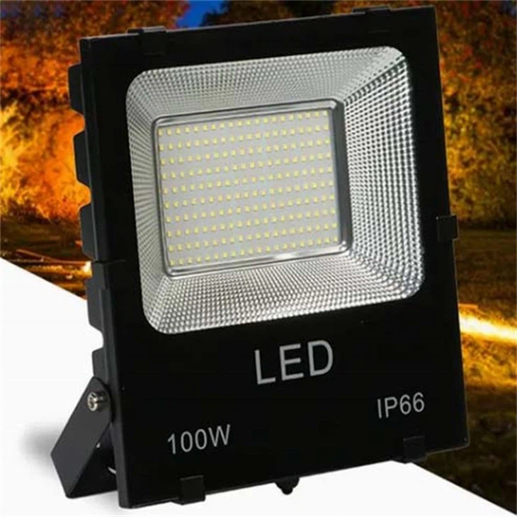 Sân vận động ngoại thất đèn led lũ 210W