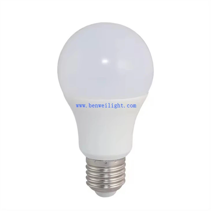 E27 Base Plastic Housing LED Bulb (1)