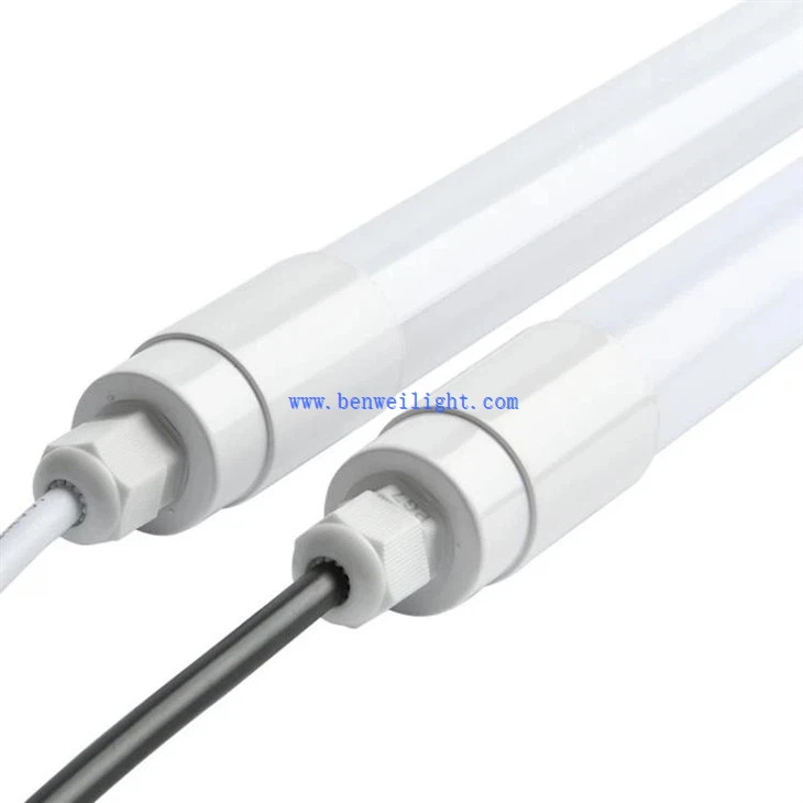 Plastic Pc Cowshed Lamps (2)